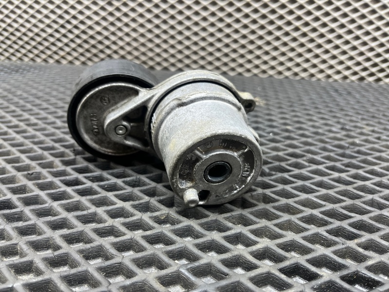 Натяжитель ремня генератора, 1500 рублей, Ховрино