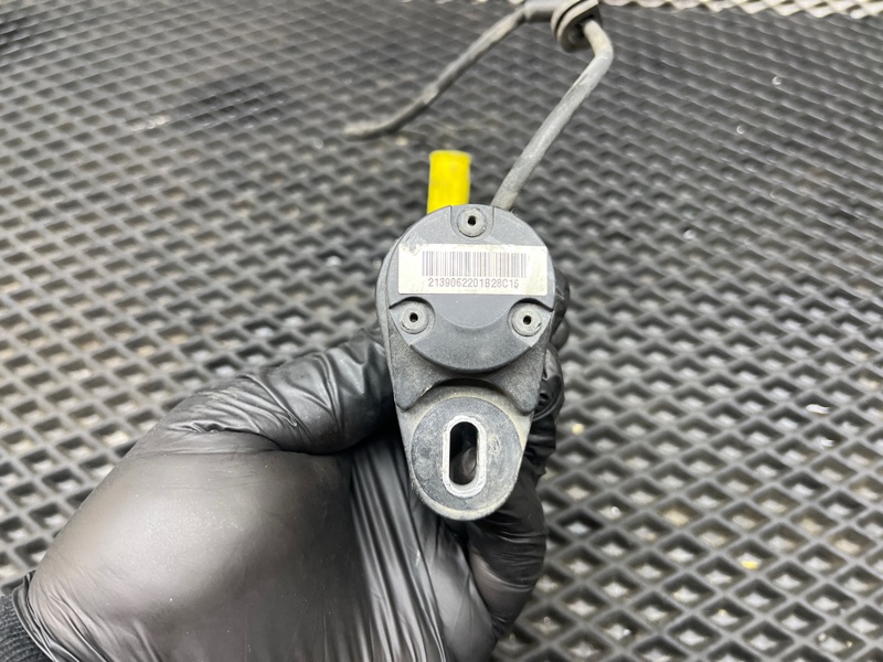 Пиропатрон петель капота, 3000 рублей, Ховрино