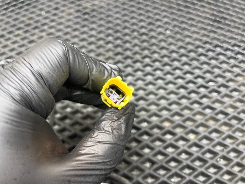 Пиропатрон петель капота, 3000 рублей, Ховрино