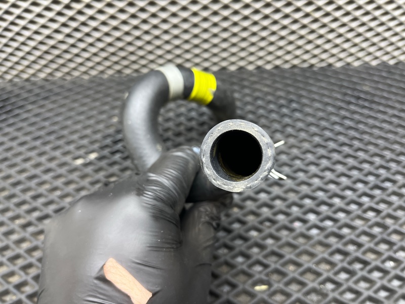 Патрубок системы охлаждения, 1000 рублей, Ховрино