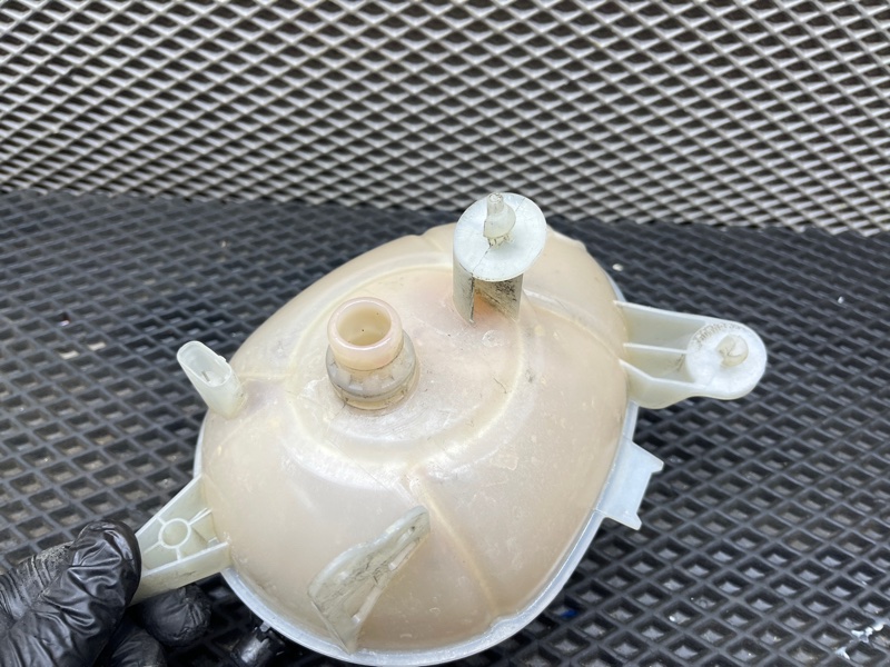 Бачок расширительный, 2000 рублей, Ховрино