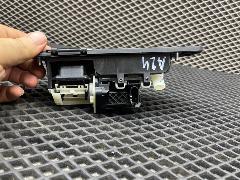 Ручка двери багажника, 3000 рублей, Ховрино