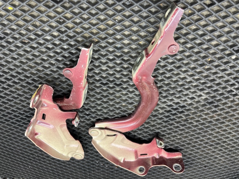 Петля капота, 7000 рублей, Ховрино