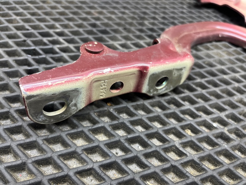 Петля капота, 7000 рублей, Ховрино