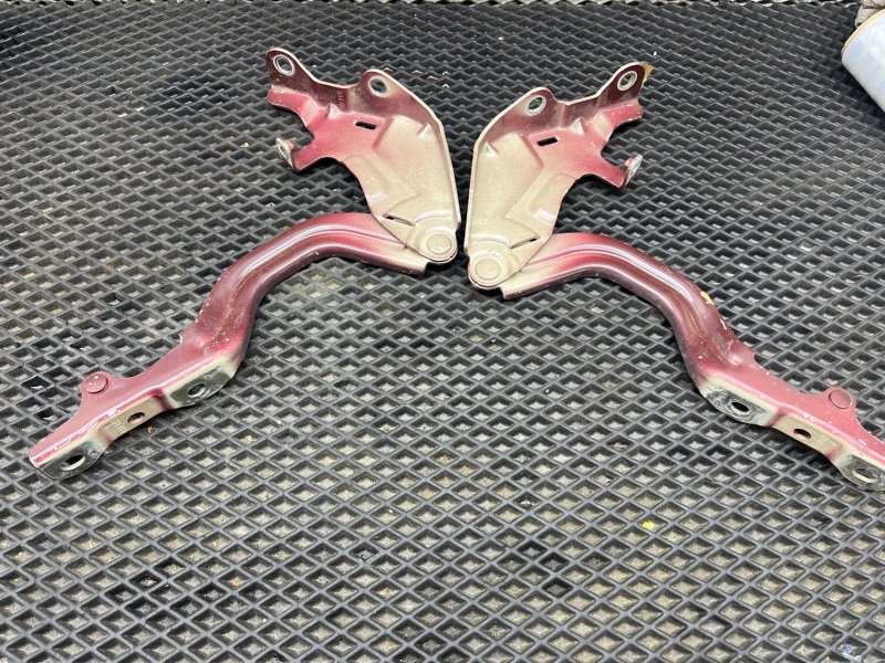 Петля капота, 7000 рублей, Ховрино