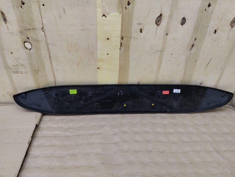 Накладка двери багажника, 1500 рублей, Ховрино