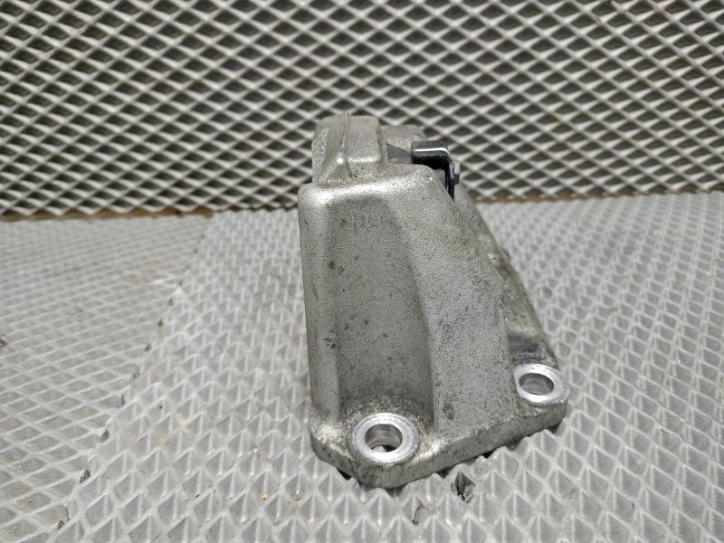 Кронштейн опоры двигателя, 4000 рублей, Ховрино