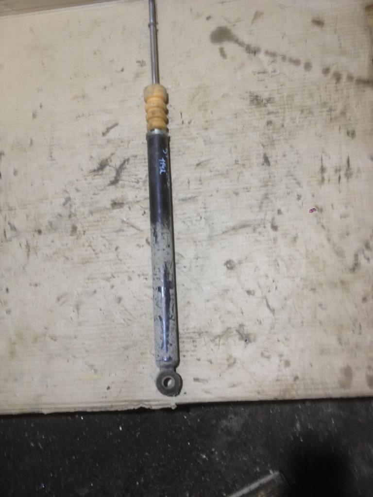 Амортизатор задний, 1500 рублей, Пермь