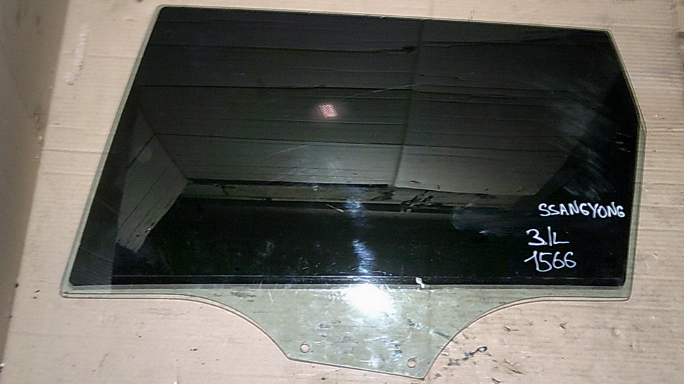 Стекло двери задней левой, 1000 рублей, Пермь