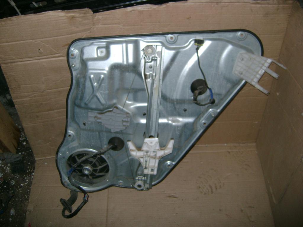 Стеклоподъемник задний левый, 1500 рублей, Пермь