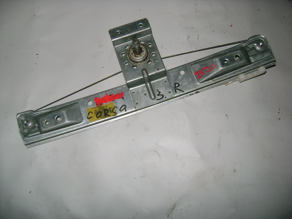 Стеклоподъемник механический задний правый, 550 рублей, Пермь