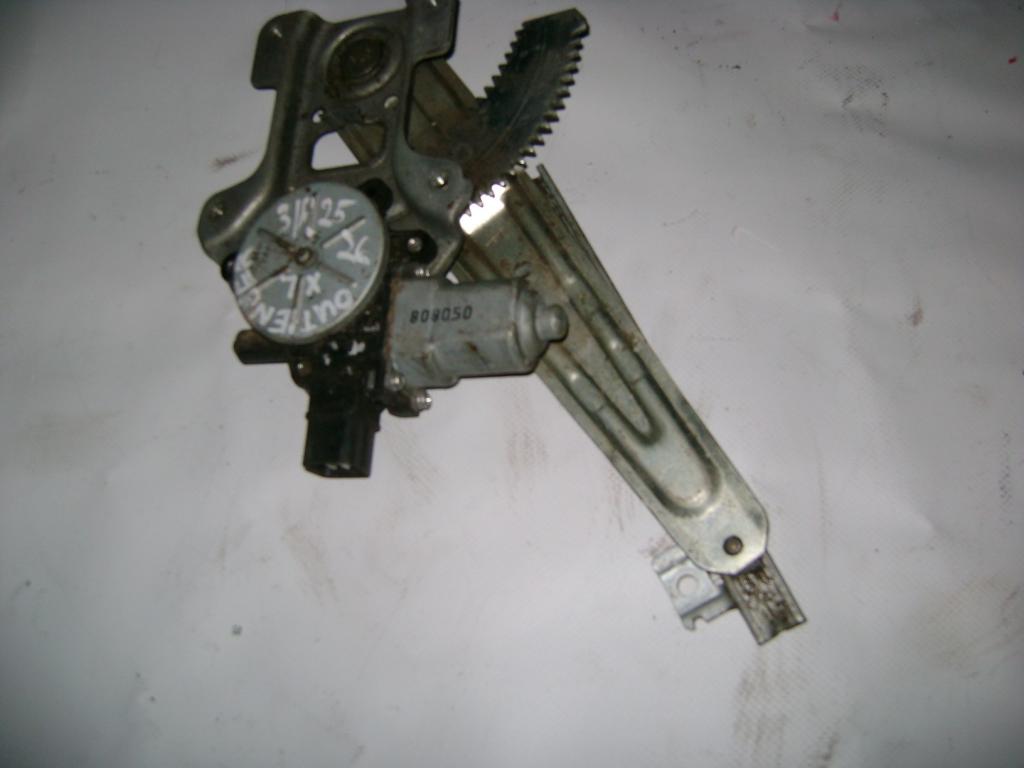 Стеклоподъемник задний правый, 1000 рублей, Пермь