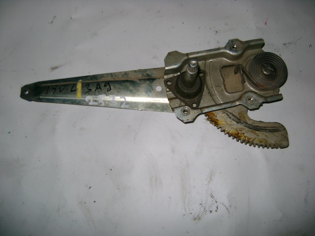 Стеклоподъемник механический задний левый, 550 рублей, Пермь