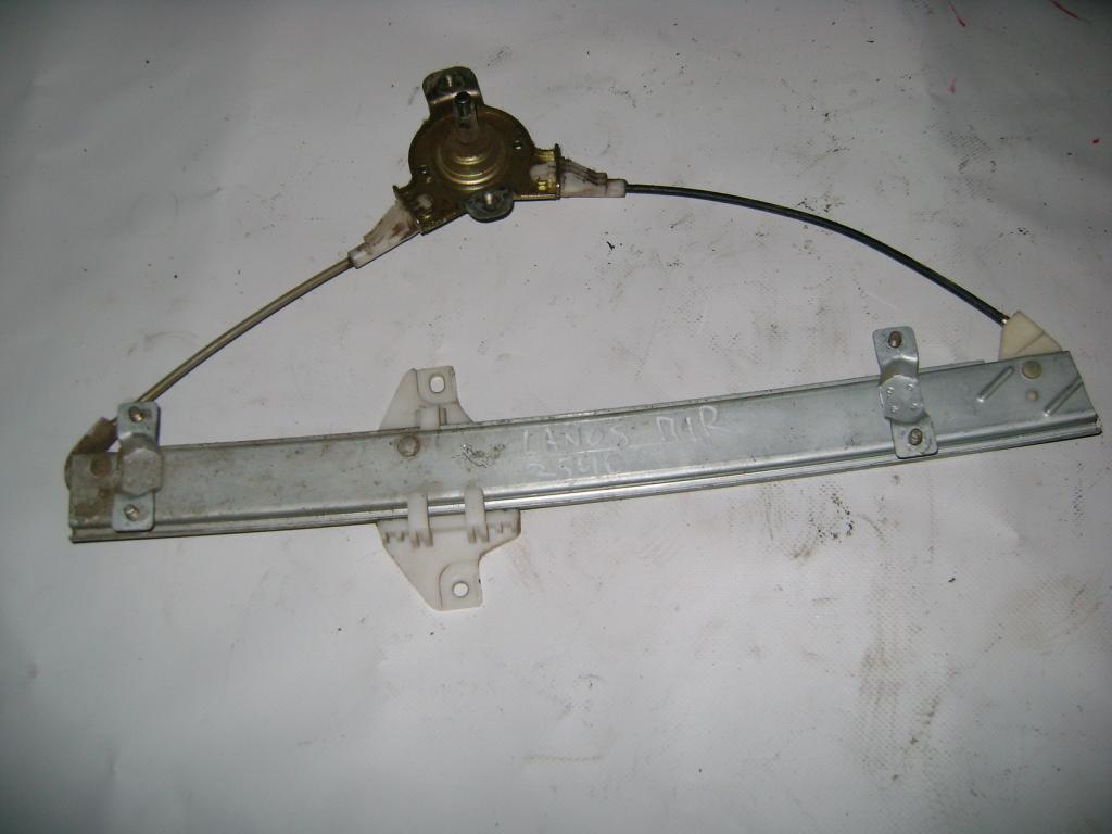 Стеклоподъемник механический передний правый, 500 рублей, Пермь