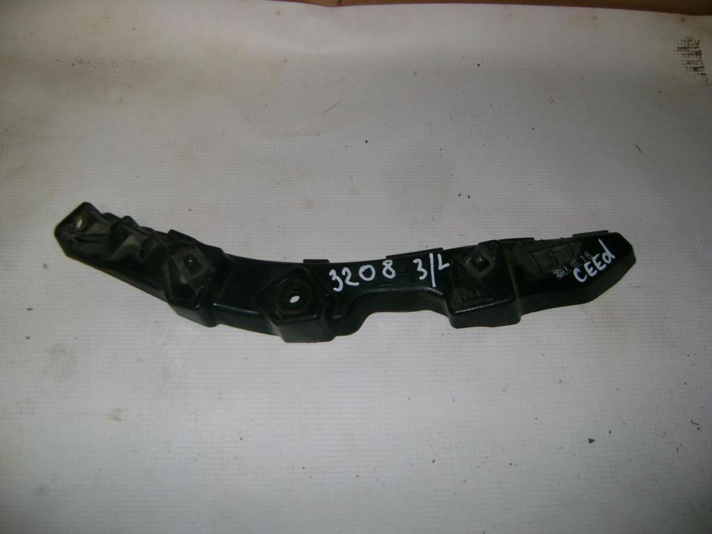 Кронштейн заднего бампера левый, 500 рублей, Пермь