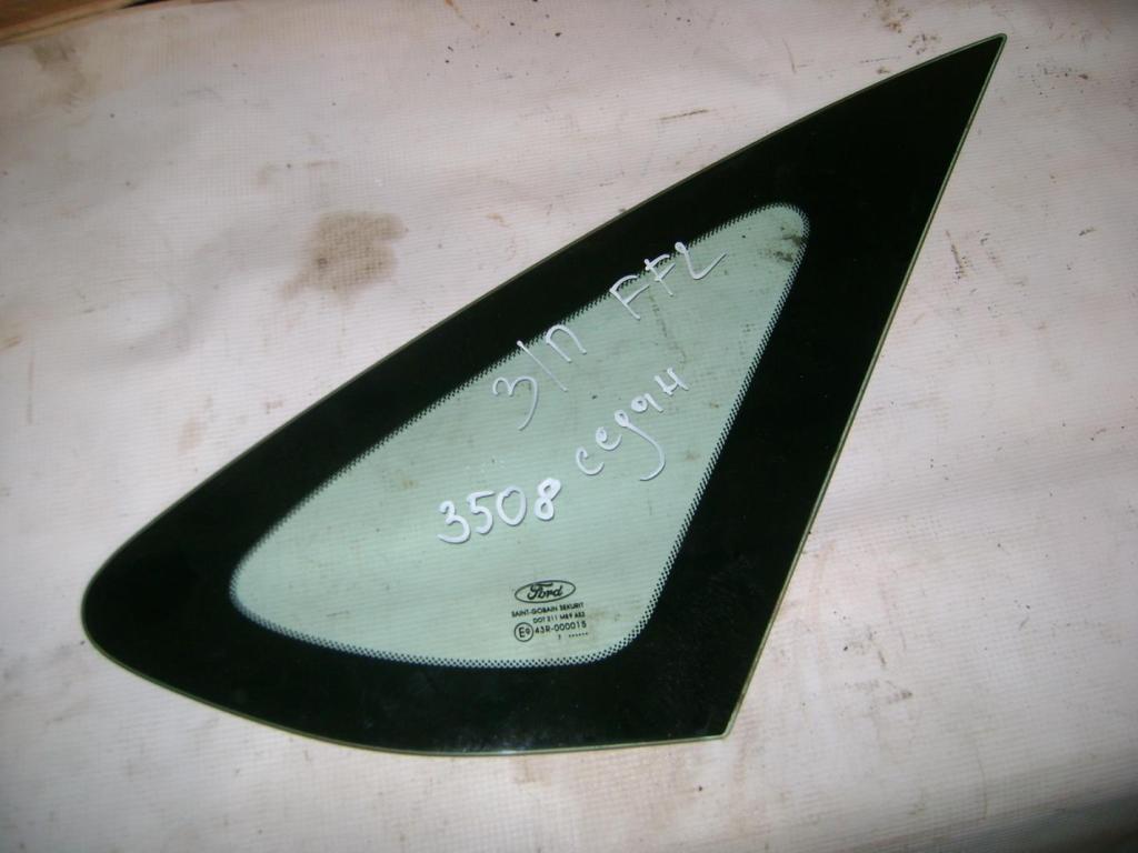 Стекло кузовное глухое правое, 700 рублей, Пермь