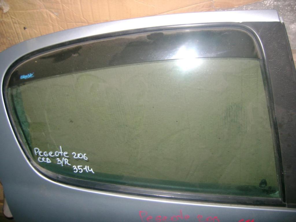 Стекло двери задней правой, 500 рублей, Пермь