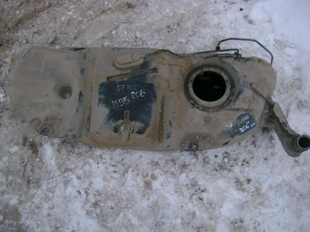 Бак топливный, 2000 рублей, Пермь