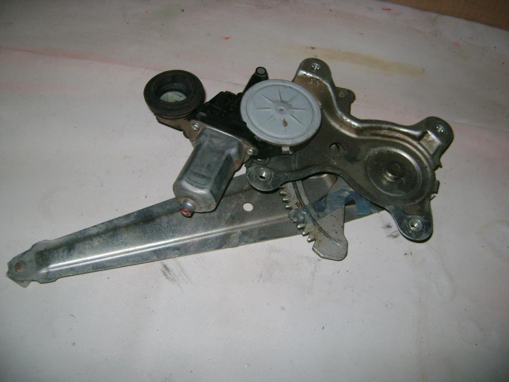 Стеклоподъемник задний правый, 1000 рублей, Пермь