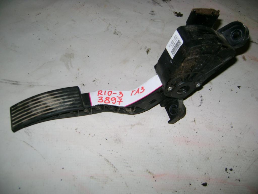 Педаль газа, 800 рублей, Пермь