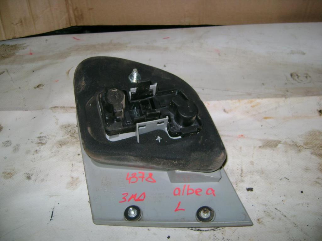 Фонарь задний внутренний левый, 1000 рублей, Пермь