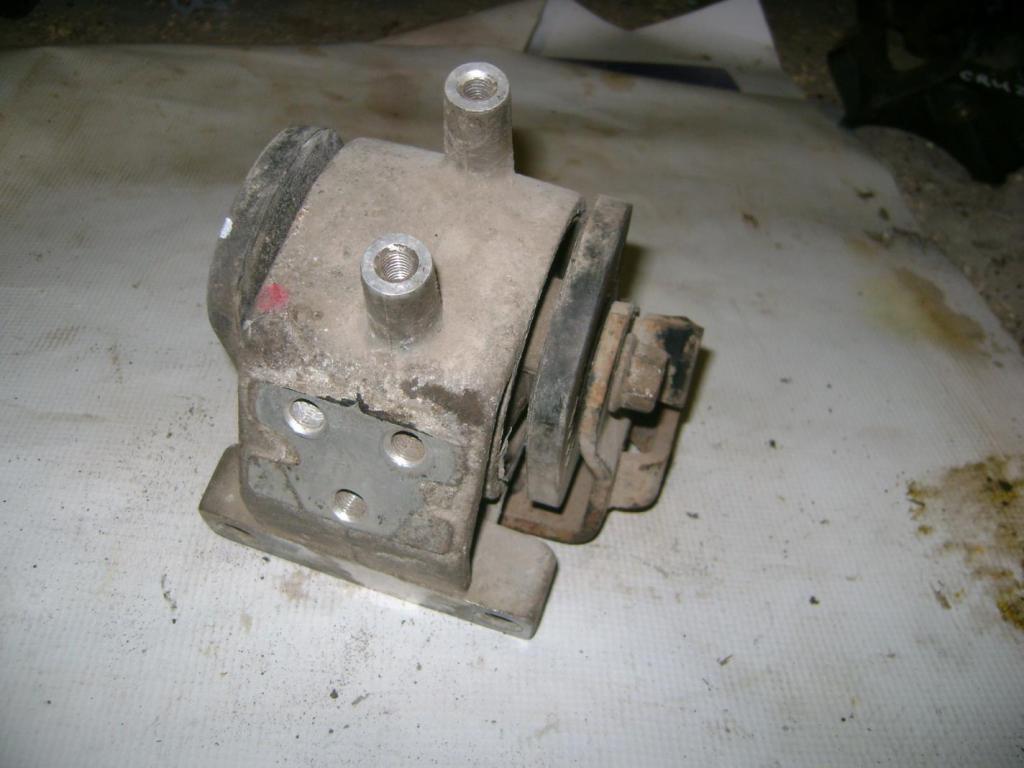 Опора двигателя левая, 2600 рублей, Пермь