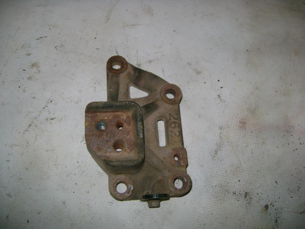 Кронштейн КПП левый, 500 рублей, Пермь