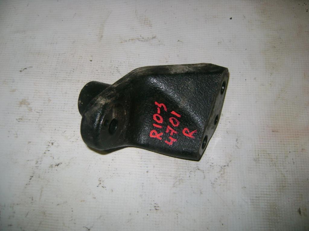 Кронштейн двигателя правый, 500 рублей, Пермь