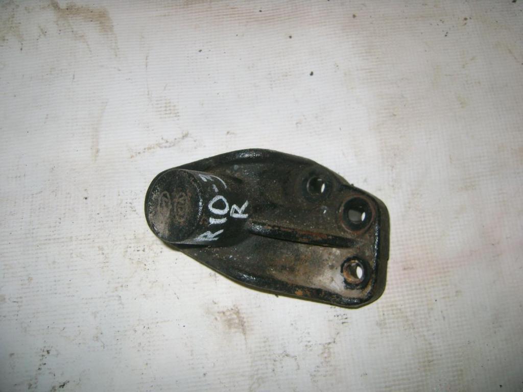 Кронштейн двигателя правый, 500 рублей, Пермь