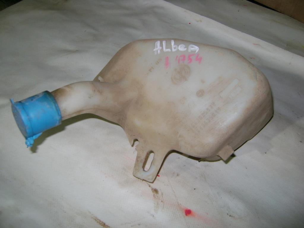 Бачок омывателя лобового стекла, 500 рублей, Пермь