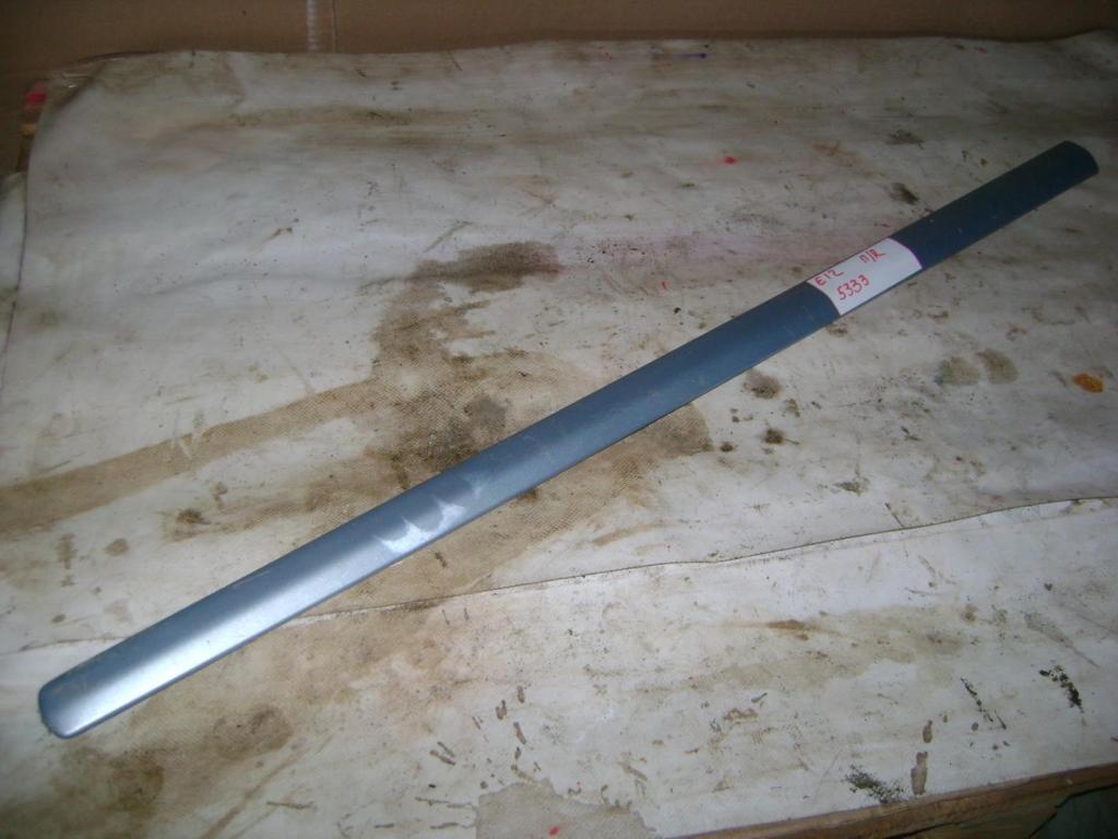 Молдинг передней правой двери, 1600 рублей, Пермь