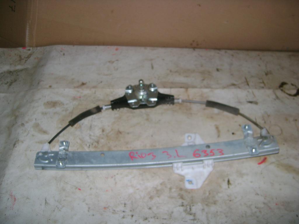 Стеклоподъемник механический задний левый, 550 рублей, Пермь