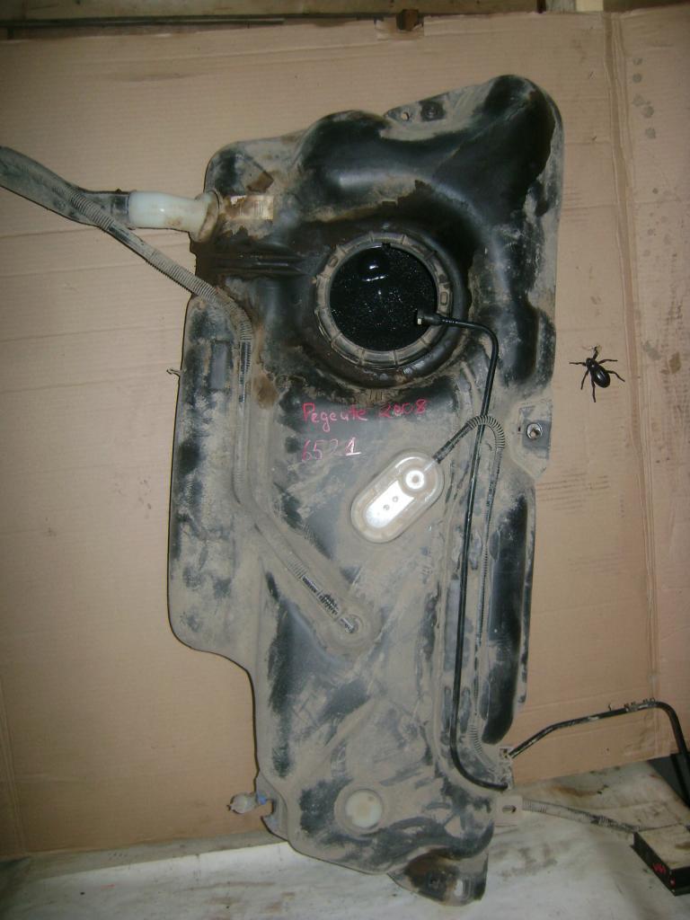 Бак топливный, 2000 рублей, Пермь