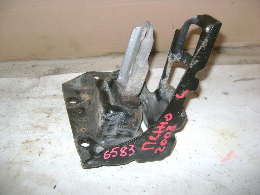 Опора КПП левая, 1400 рублей, Пермь