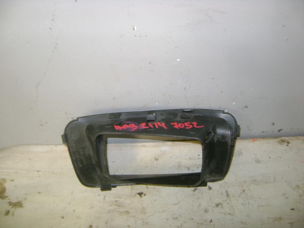 Рамка противотуманой фары левой, 500 рублей, Пермь