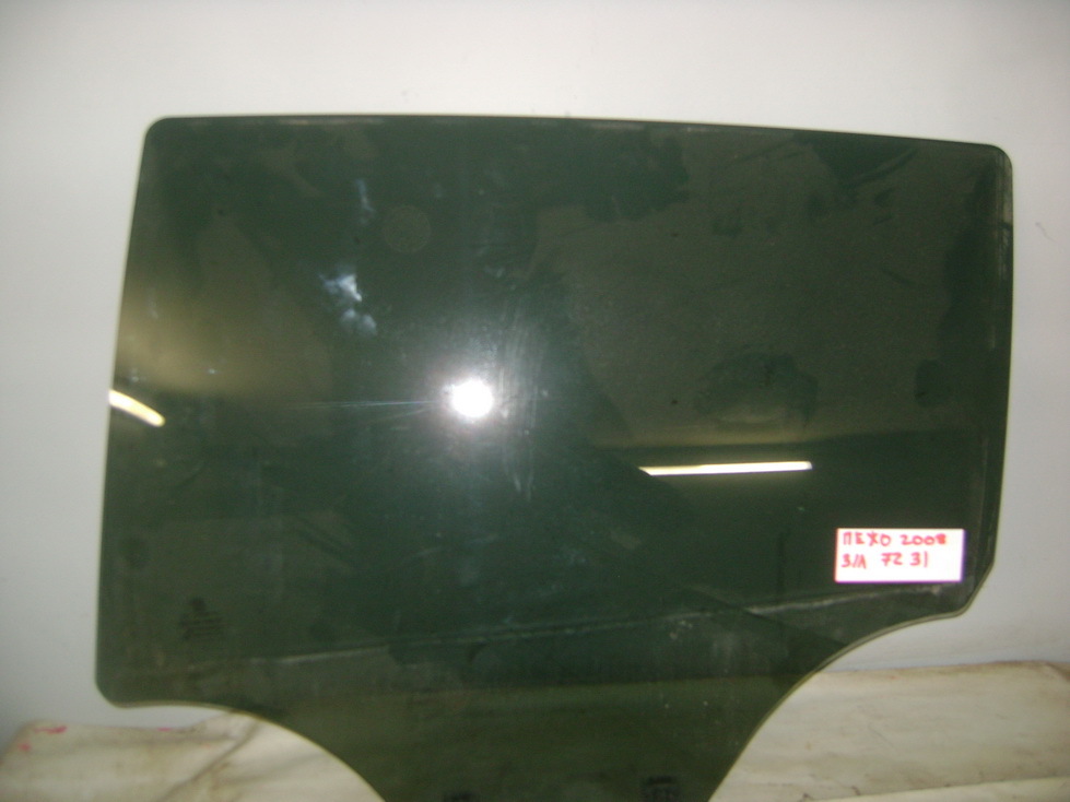 Стекло двери задней левой, 2000 рублей, Пермь