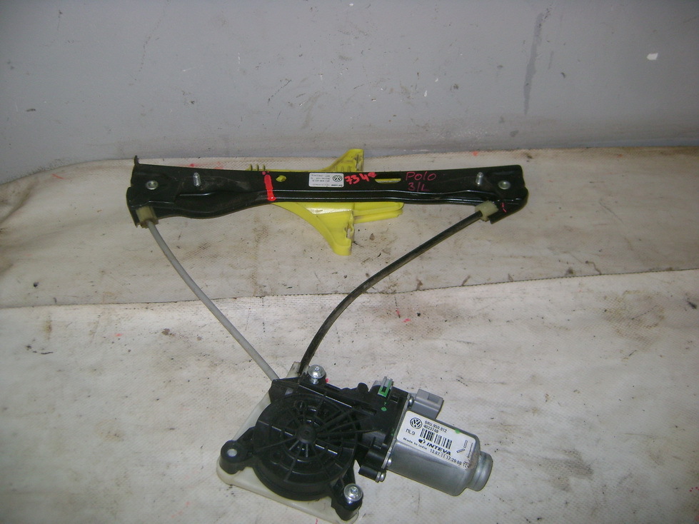 Стеклоподъемник задний левый, 1000 рублей, Пермь