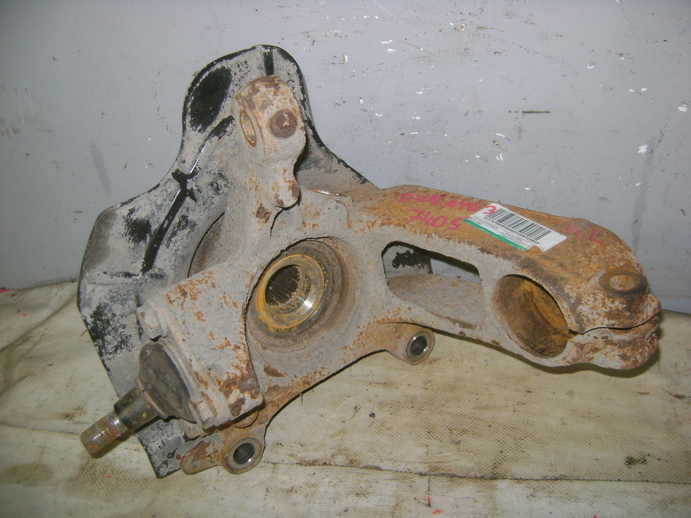 Кулак поворотный передний левый, 7000 рублей, Пермь