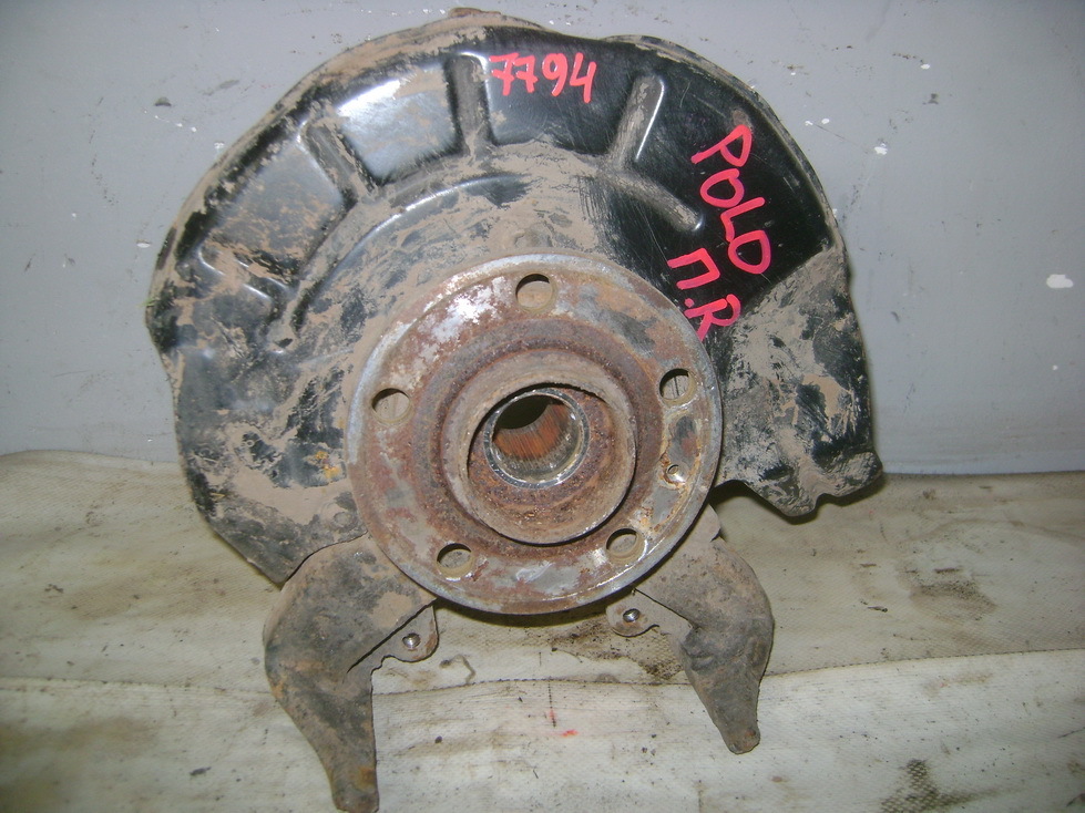 Кулак поворотный передний правый, 3000 рублей, Пермь