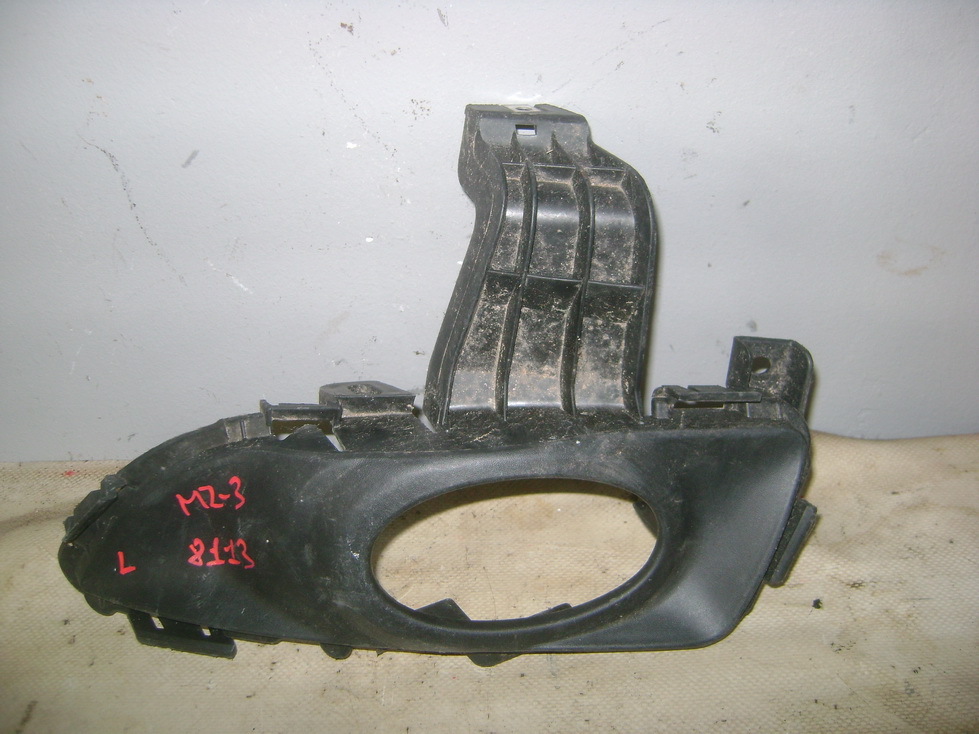 Рамка противотуманой фары левой, 1000 рублей, Пермь