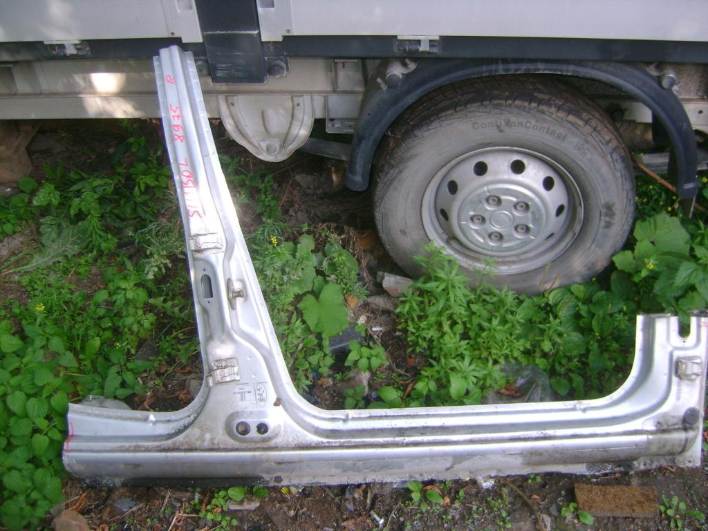 Порог со стойкой правый, 4000 рублей, Пермь