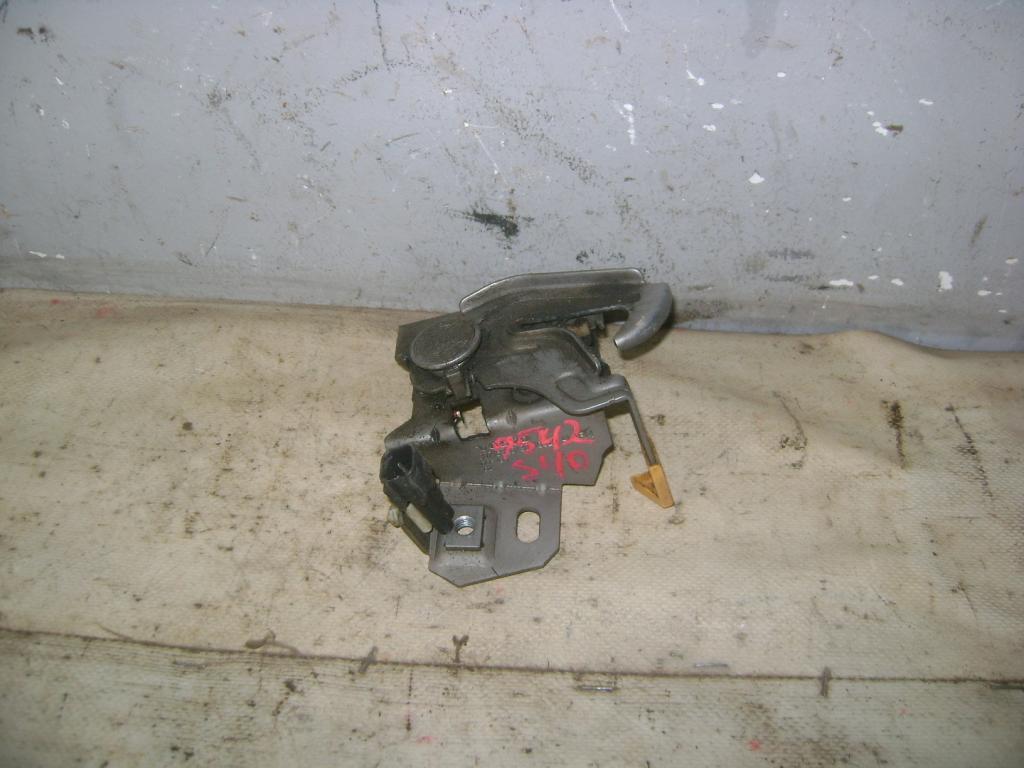 Замок капота, 1600 рублей, Пермь