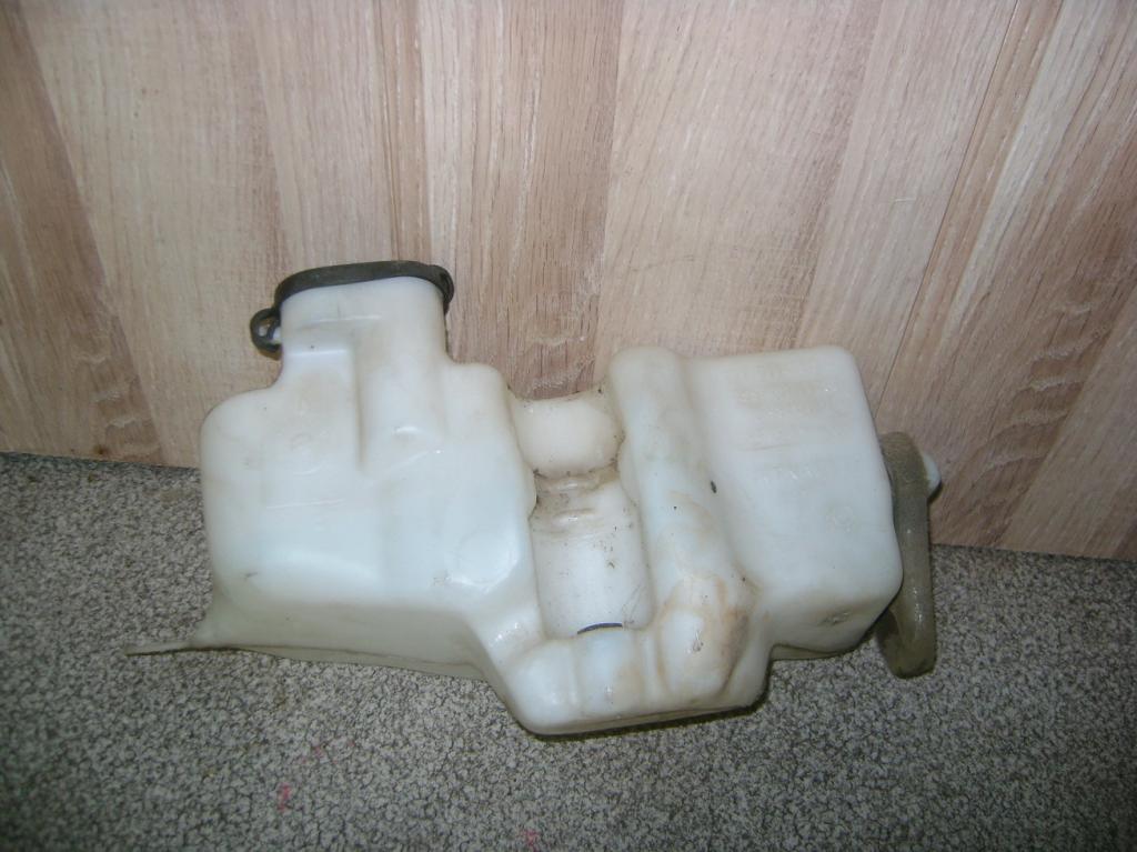 Бачок омывателя лобового стекла, 500 рублей, Пермь