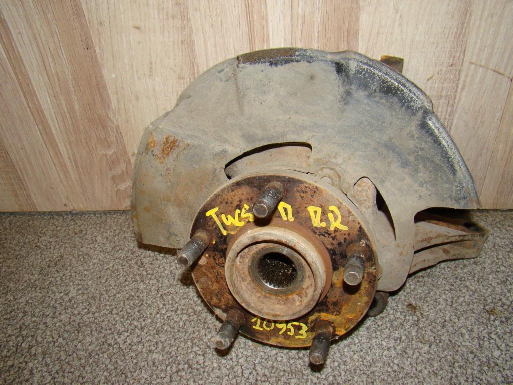 Кулак поворотный передний правый, 3000 рублей, Пермь