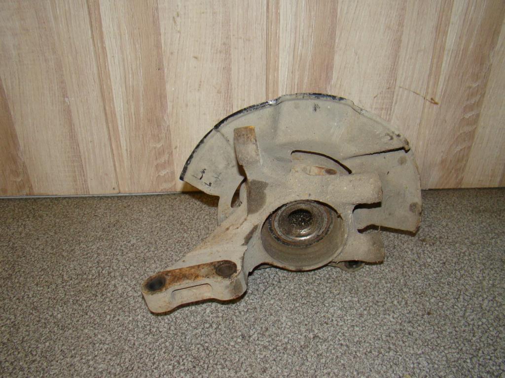 Кулак поворотный передний правый, 3000 рублей, Пермь