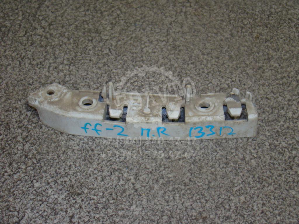 Кронштейн переднего бампера правый, 500 рублей, Пермь