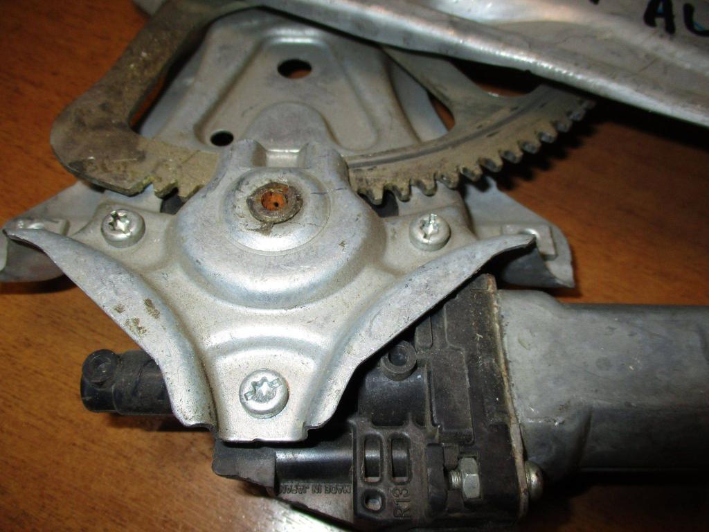 Стеклоподъемник задний левый, 1000 рублей, Пермь