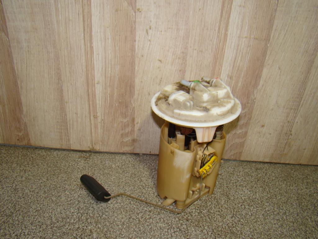 Насос топливный, 2000 рублей, Пермь