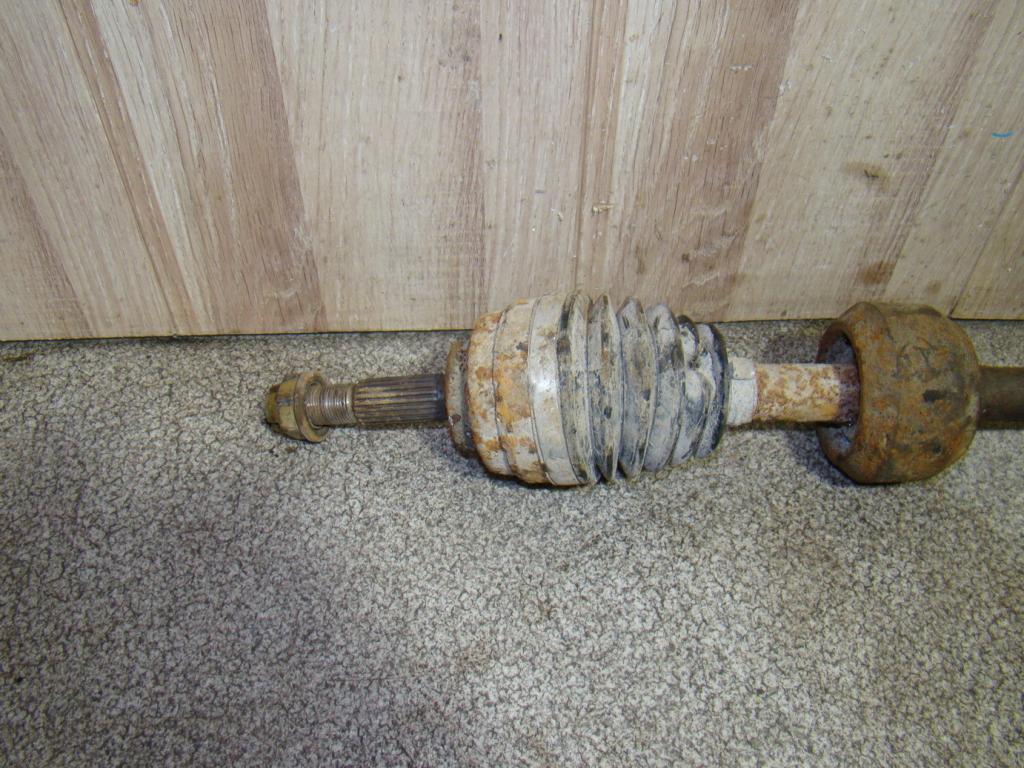 Полуось передняя правая, 2000 рублей, Пермь