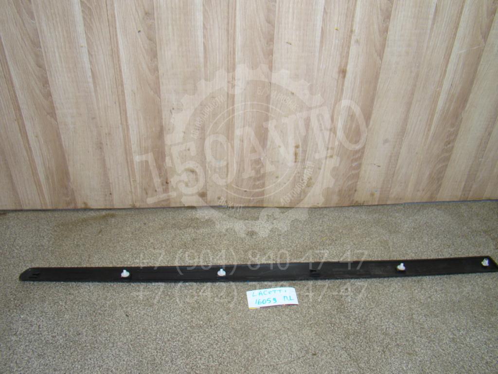 Молдинг передней левой двери, 1000 рублей, Пермь